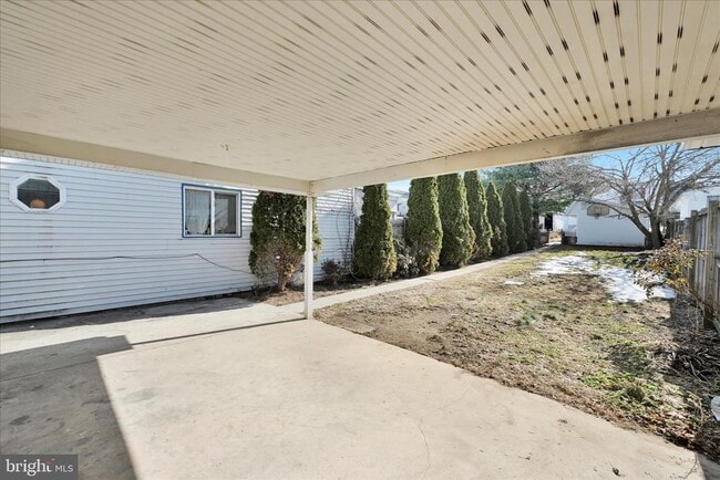 Building Photo - 430 E Main St