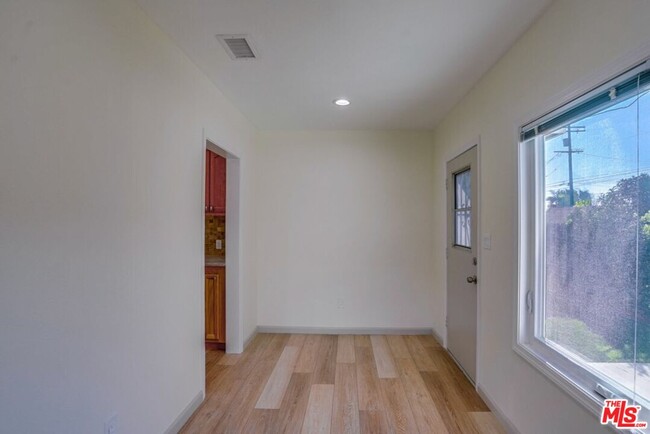 Building Photo - 4725 Sawtelle Blvd
