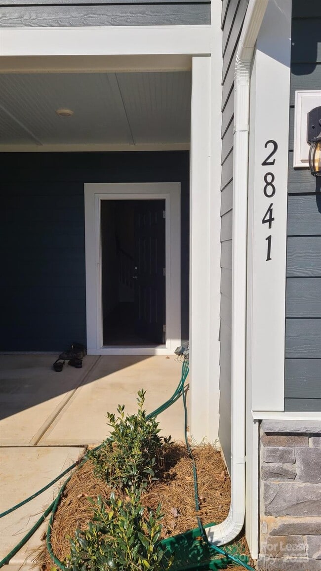 Building Photo - 2841 Yeager Dr NW