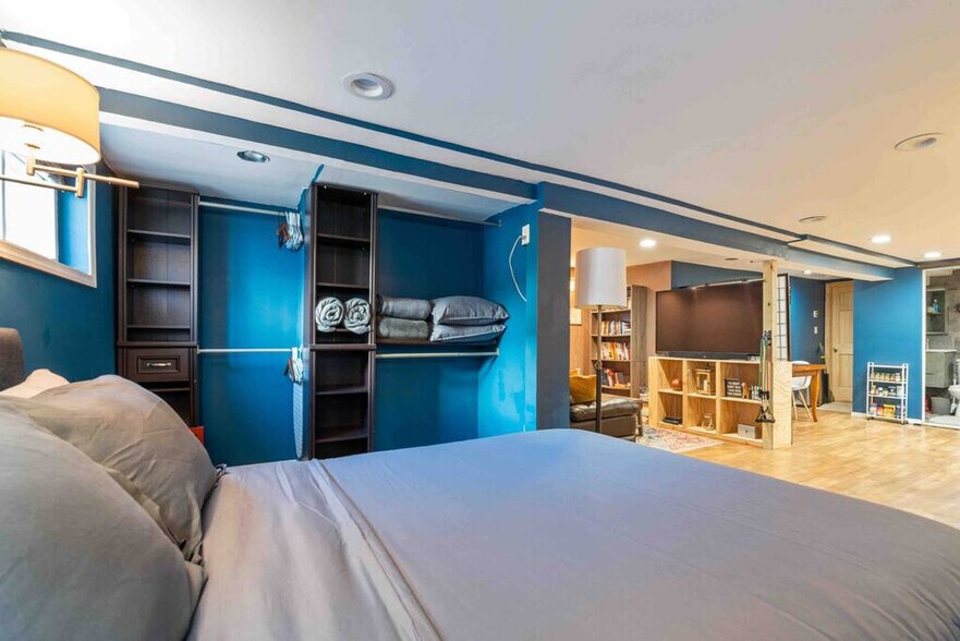 Building Photo - 1510 85th St