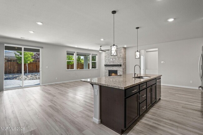 Building Photo - 7230 Treeline Ct