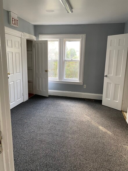 Primary Photo - 204 North St