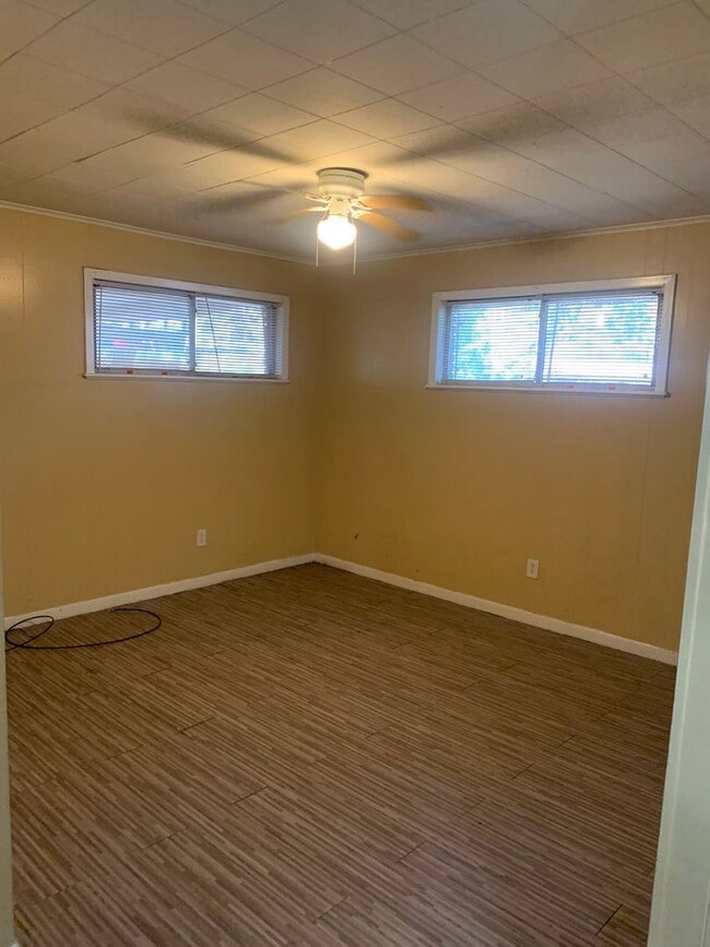 Building Photo - 3046 Hoyte Dr