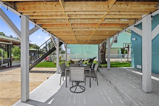 Building Photo - 12390 W Standish Dr