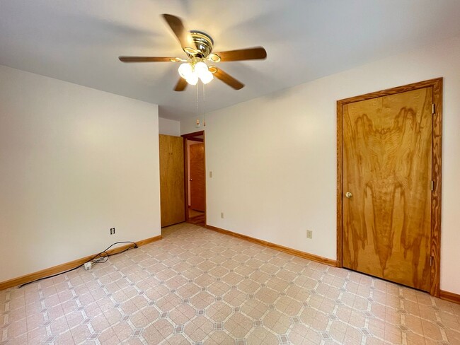 Building Photo - 283 Whitetail Run