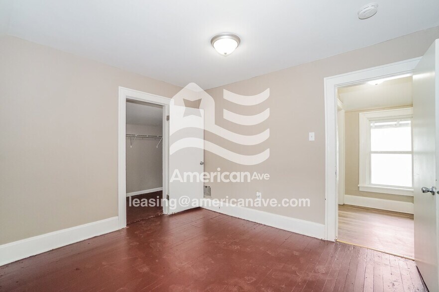 Building Photo - 205 Lechner Ave