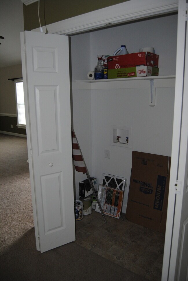 Building Photo - 105 Tillage Pl