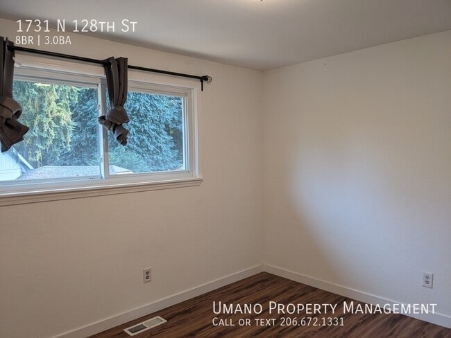 Building Photo - 1731 N 128th St