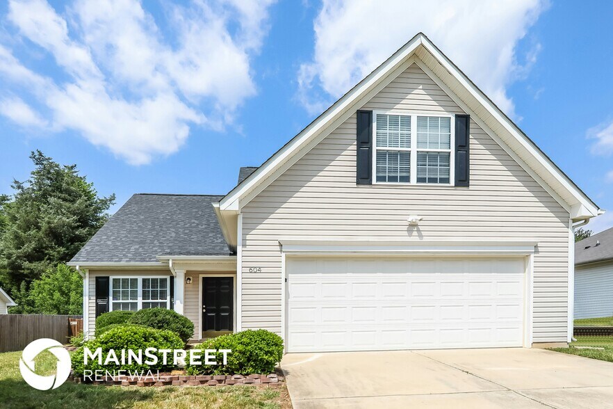 Primary Photo - 604 Walnut Crossing Dr