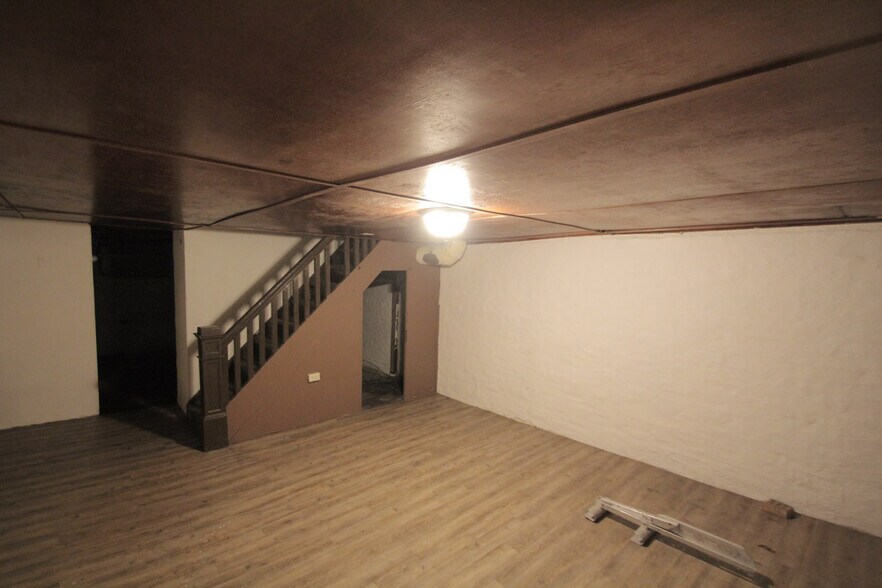 Building Photo - 124 S Trenton Ave