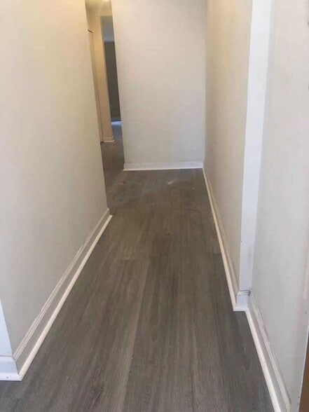 Building Photo - 735 Walnut St