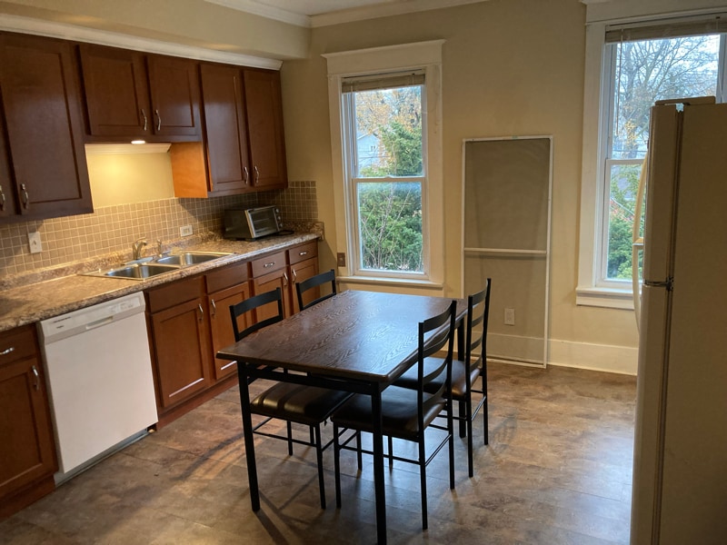 Building Photo - 535 Archer Ave