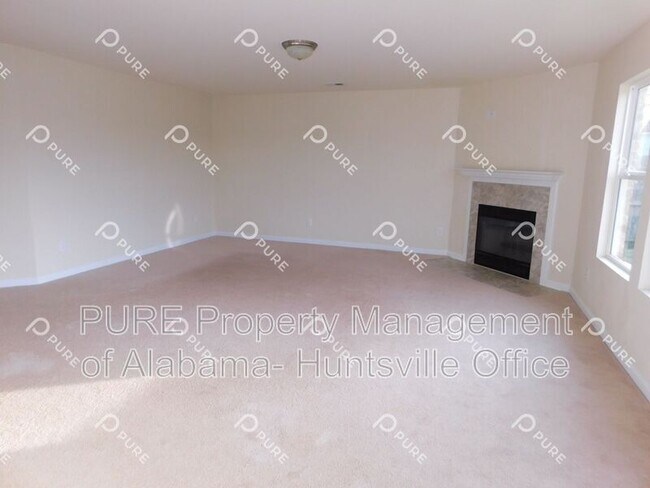 Building Photo - 108 Barnard St