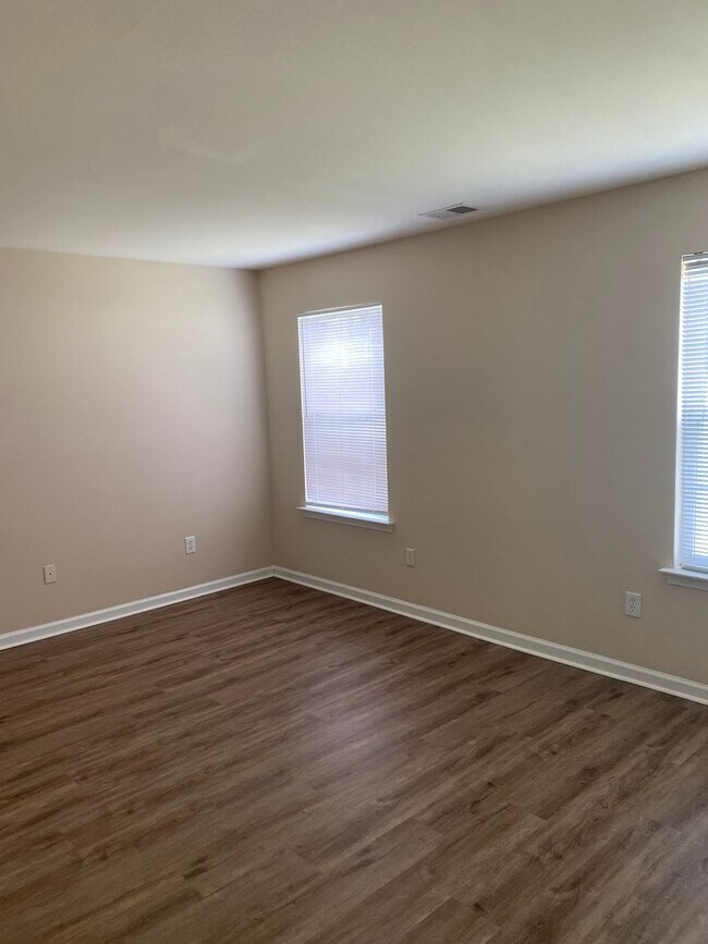 Building Photo - 2525 Whetstone Ln