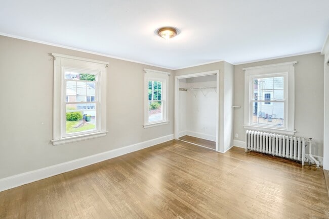 Building Photo - 133 Fiske St