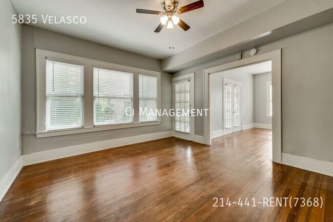 Building Photo - Beautiful Duplex for Rent in the Heart of ...