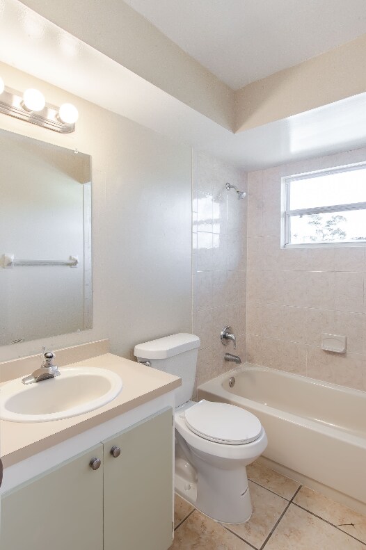 Building Photo - Cute Winter Park duplex available
