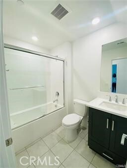 Building Photo - 402 Transport