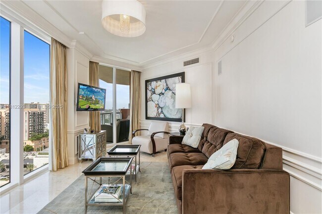 Building Photo - 17875 Collins Ave