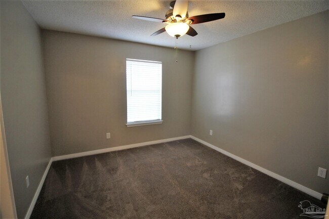 Building Photo - 3329 Tiller Ct
