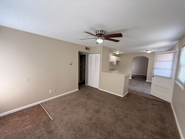 Building Photo - HOME IN BULLITT COUNTY-Hillview