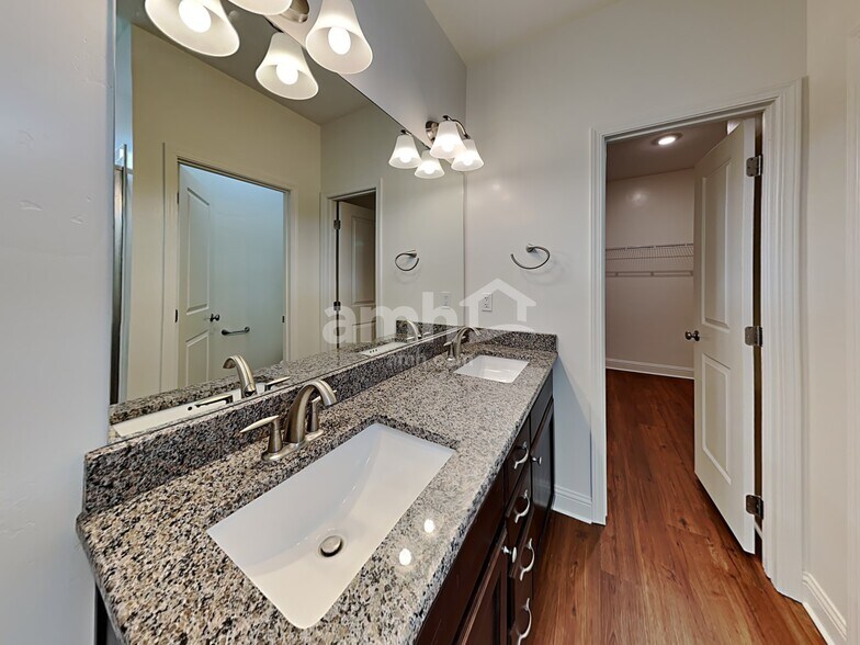 Building Photo - 55 S Fremont St