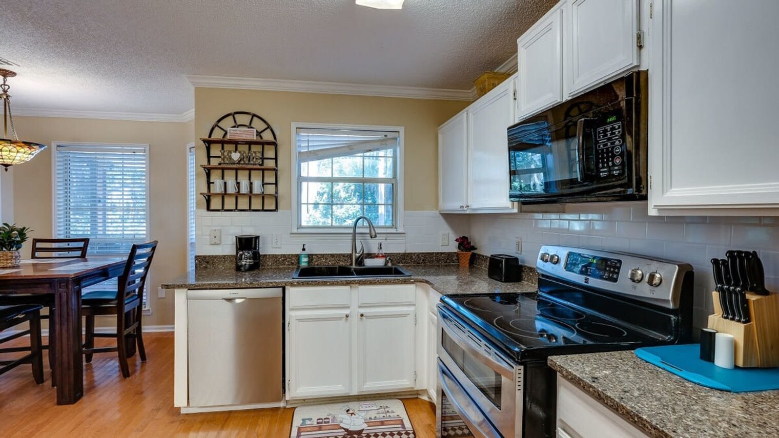 Building Photo - 584 Oemler Loop