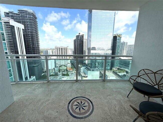 Primary Photo - 950 Brickell Bay Dr