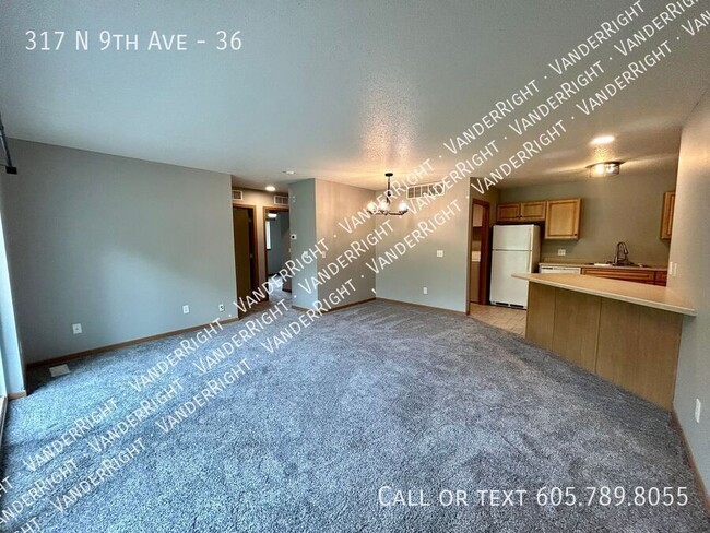 Building Photo - 317 9th Ave