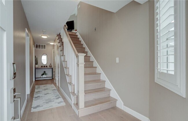 Building Photo - 2521 Voorhees Ave