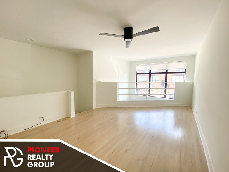 Building Photo - 939 W Grace St