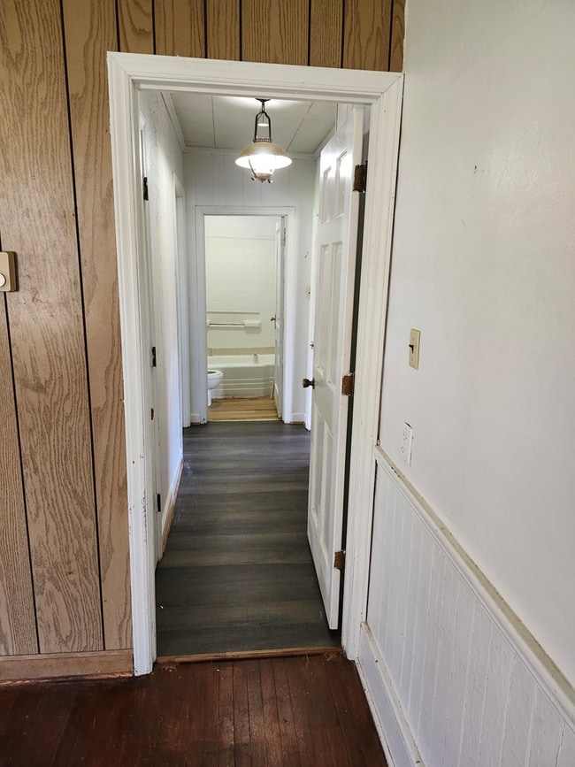 Building Photo - 300 Webbs Mill Rd N