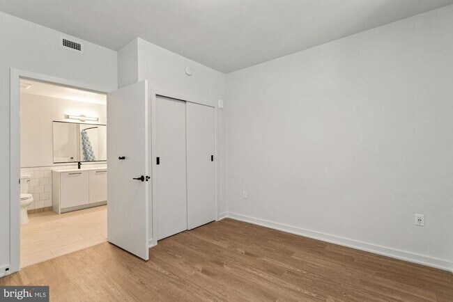 Building Photo - 1625 Eckington Pl NE
