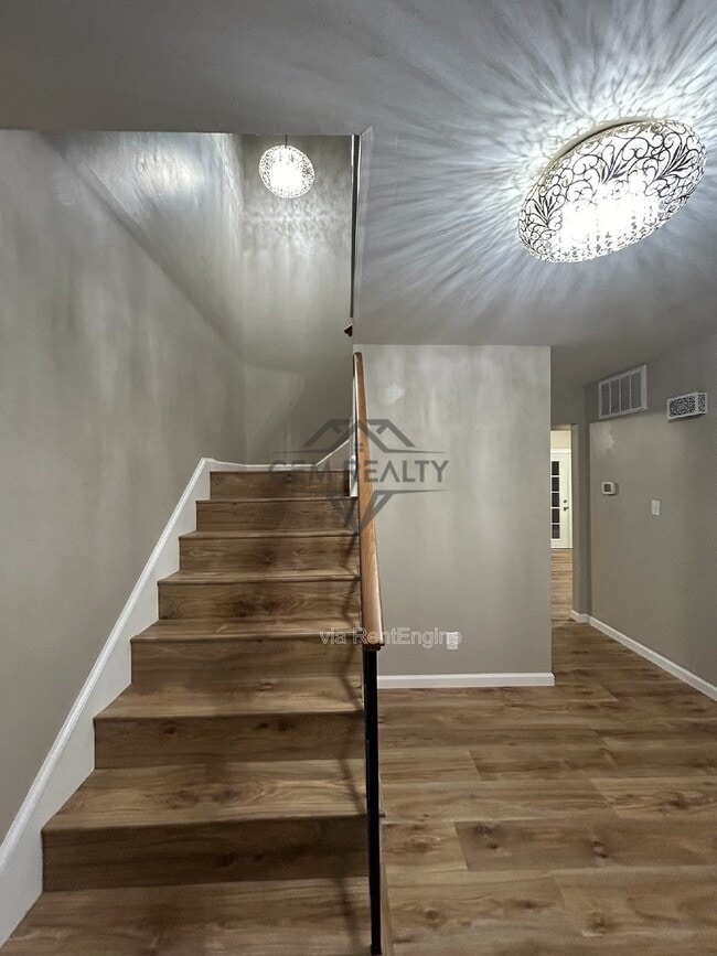 Building Photo - 100 Kendallwood Dr