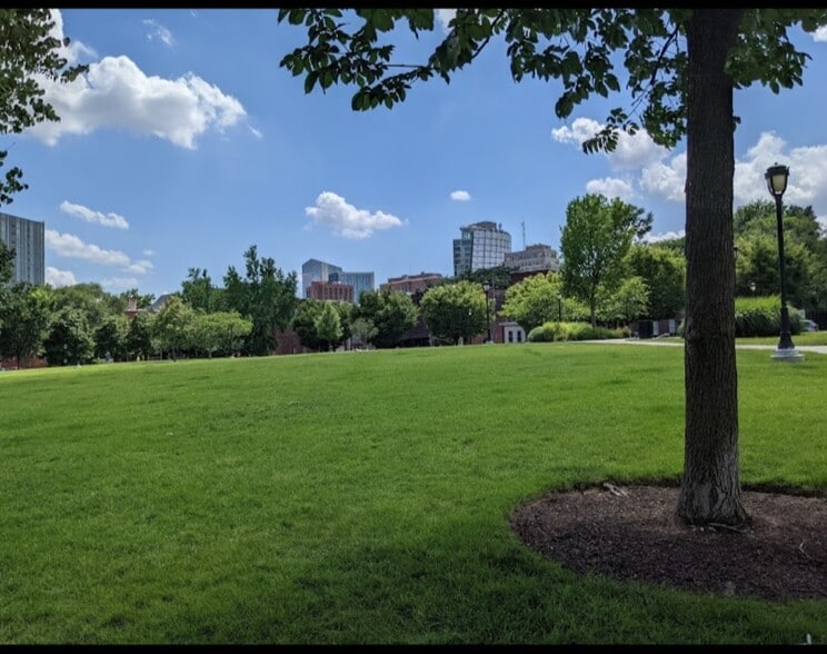 Drexel Park - 3219 Hamilton St