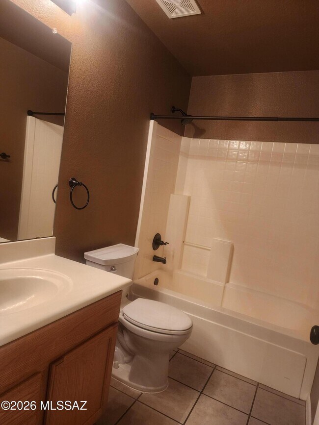 Building Photo - 7649 S Freshwater Pearl Dr