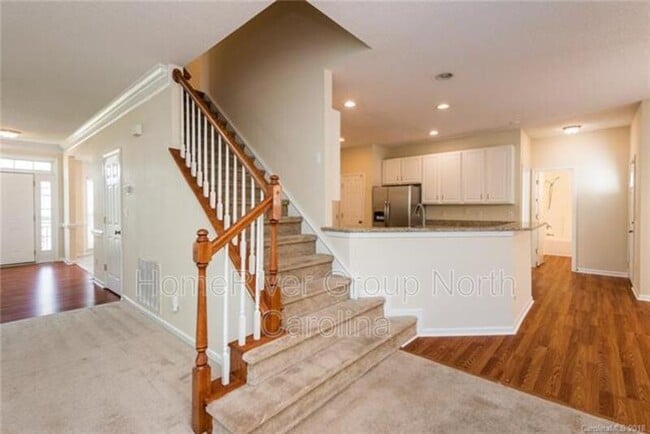 Building Photo - 9706 Ashburton Dr