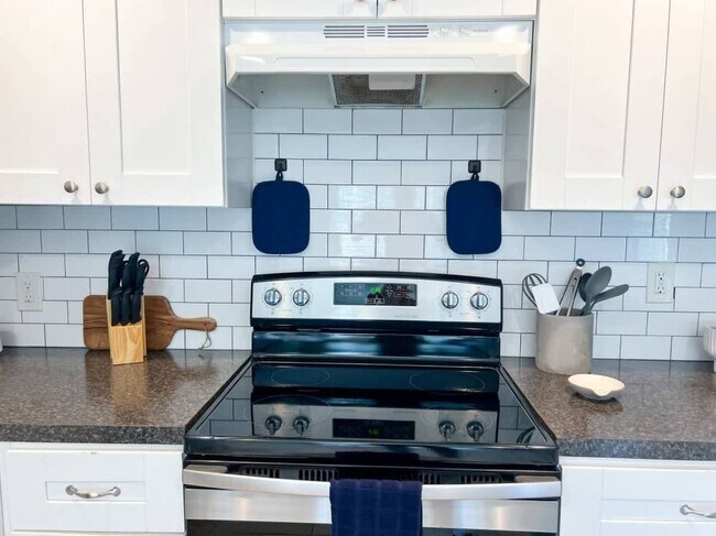 Building Photo - 37132 Grassy Hill Ln