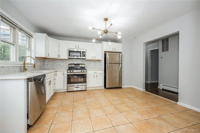 Building Photo - 122 Sagamore Rd