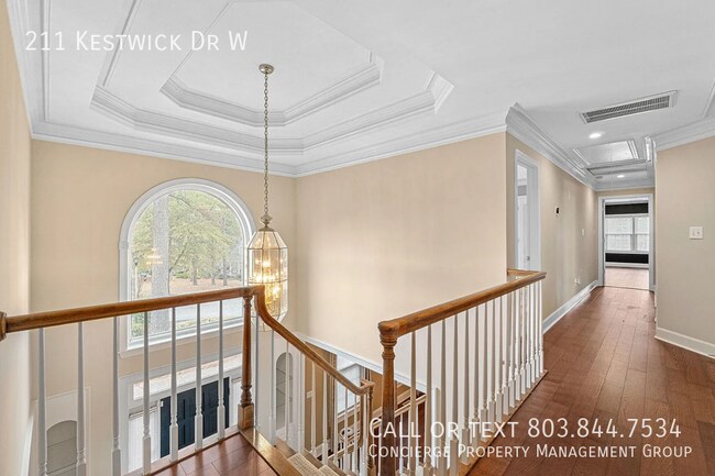 Building Photo - 211 Kestwick Dr W