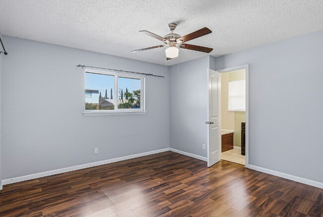 Building Photo - 3-Bedroom Home on Wedgewood Drive fully landscaped