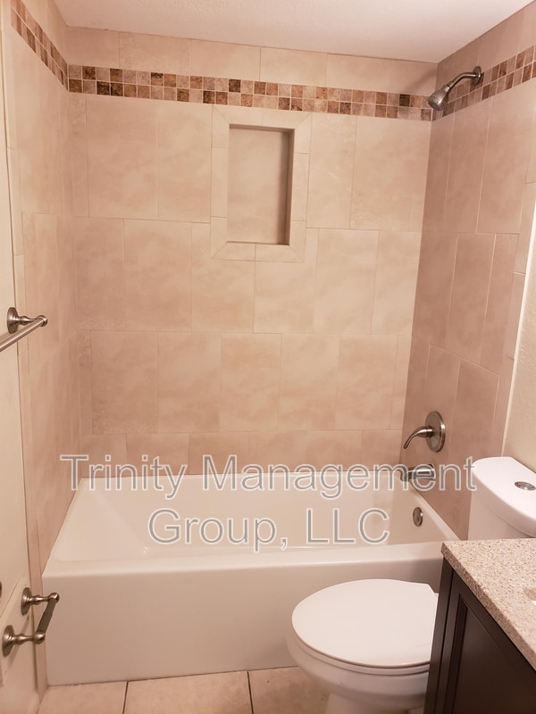 Building Photo - 5205 Drift Tide Dr