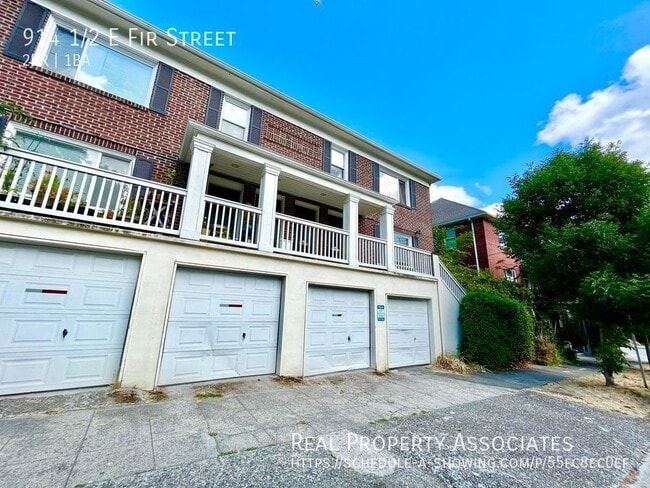 Primary Photo - 914 1/2 E Fir Street-