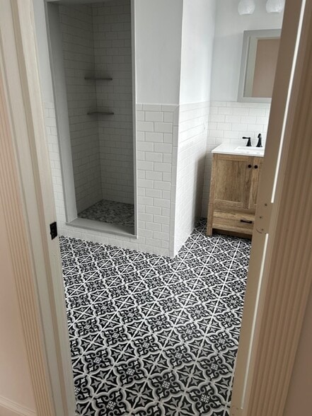 Bathroom 1 - 42 Pilgrim Pathway