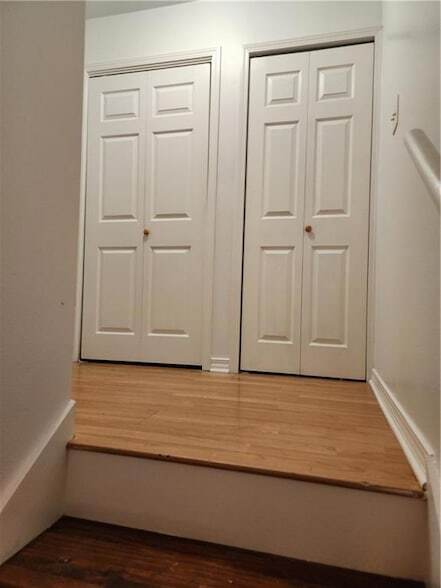 Building Photo - 870 Marina Dr