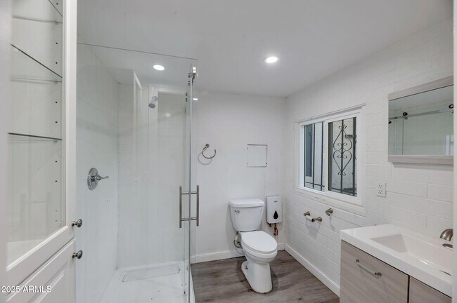 Building Photo - 1429 N 1st St