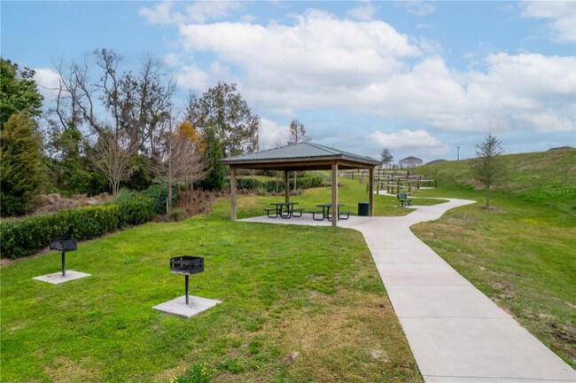 Building Photo - 7137 Dilly Lk Ave