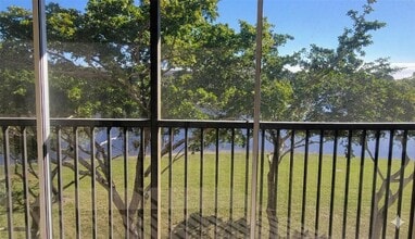 Building Photo - 901 SW 141st Ave