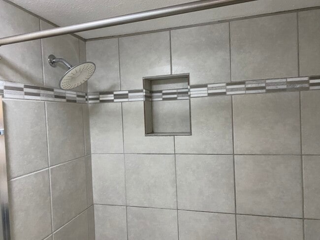 Building Photo - 4444 E Paradise Village Pky N