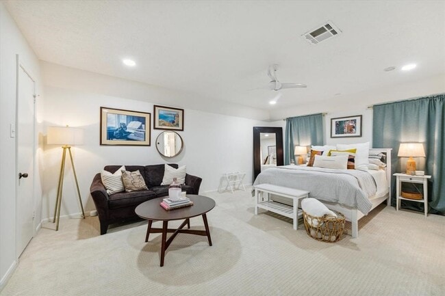 Building Photo - 6503 Hickorycrest Dr